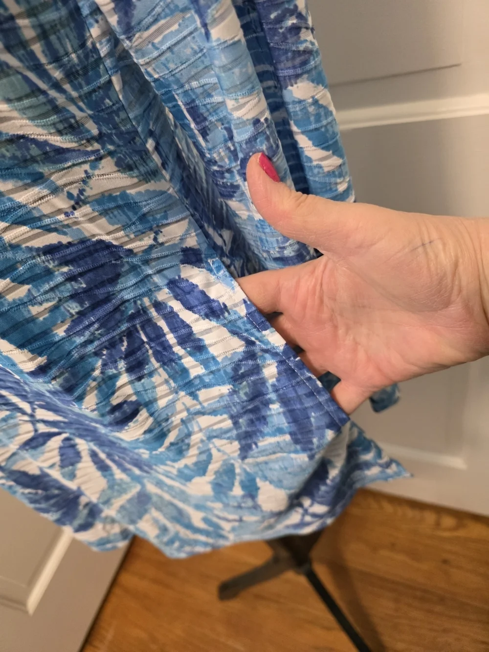NWT Catalina Blue Leaf-Print Women's Swim Coverup Size Small